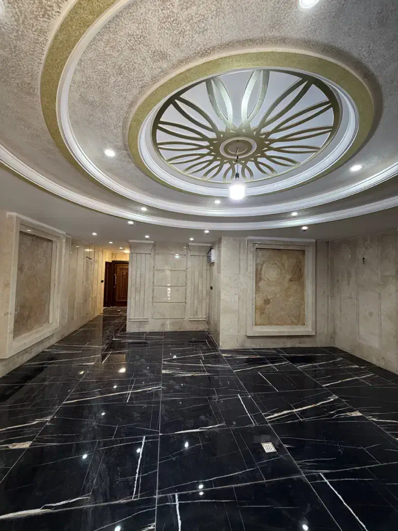 ۳۰۰ متر واحد آپارتمان فول و لوکس خ امیرکبیر|فروش آپارتمان|بروجرد, |دیوار