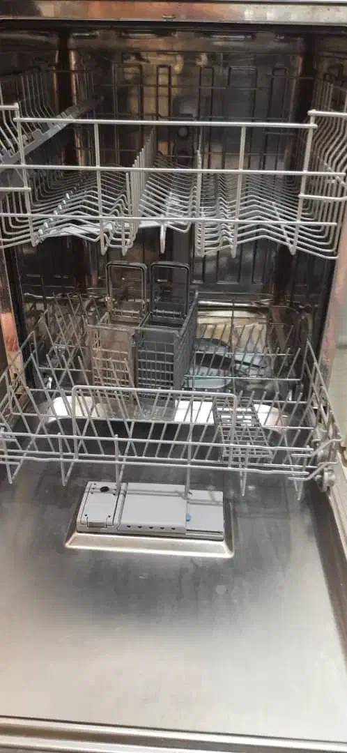 ظرفشویی زیرووات ۱۶نفره ایتالیا|ماشین ظرفشویی|نمین, |دیوار