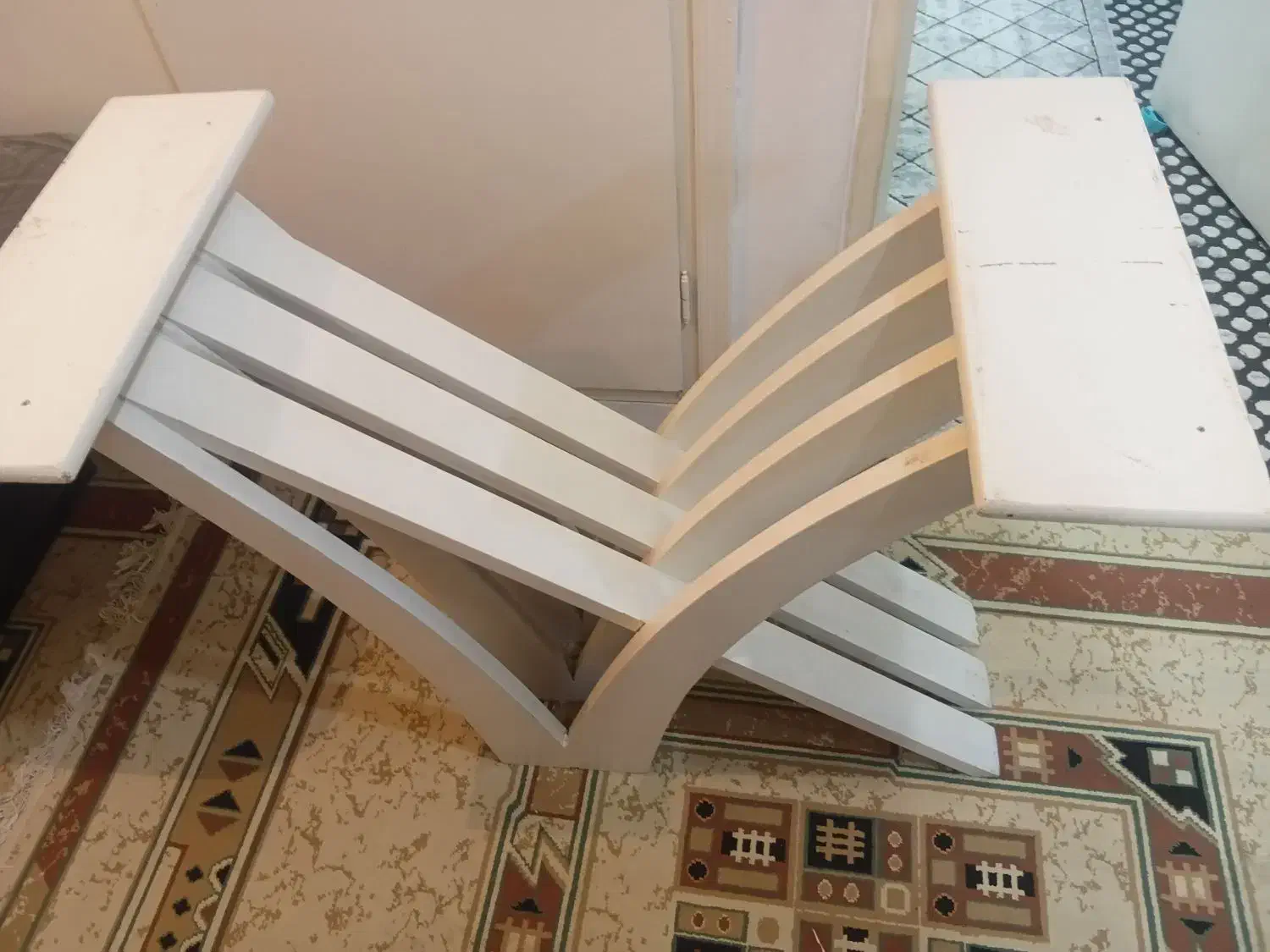 پایه میز ناهار خوری|میز و صندلی غذاخوری|شاهین‌شهر, شهرک گلدیس|دیوار