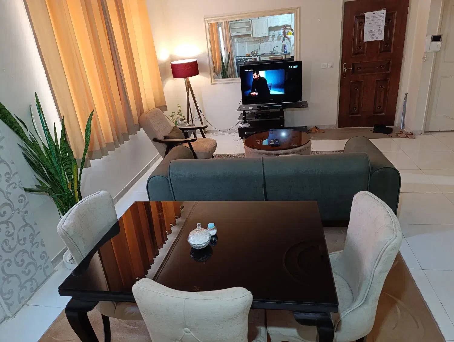 مبله تمیز مجرد خانواده بدون بیعانه|اجارهٔ کوتاه‌مدت آپارتمان و سوئیت|تهران, اسکندری|دیوار