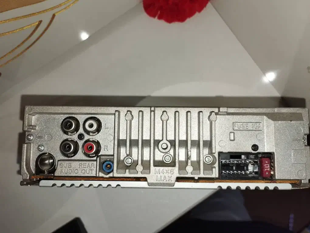 یک عدد ضبط سونی اصلی چهار خورجی اصلی|سیستم صوتی خانگی|باوی, |دیوار