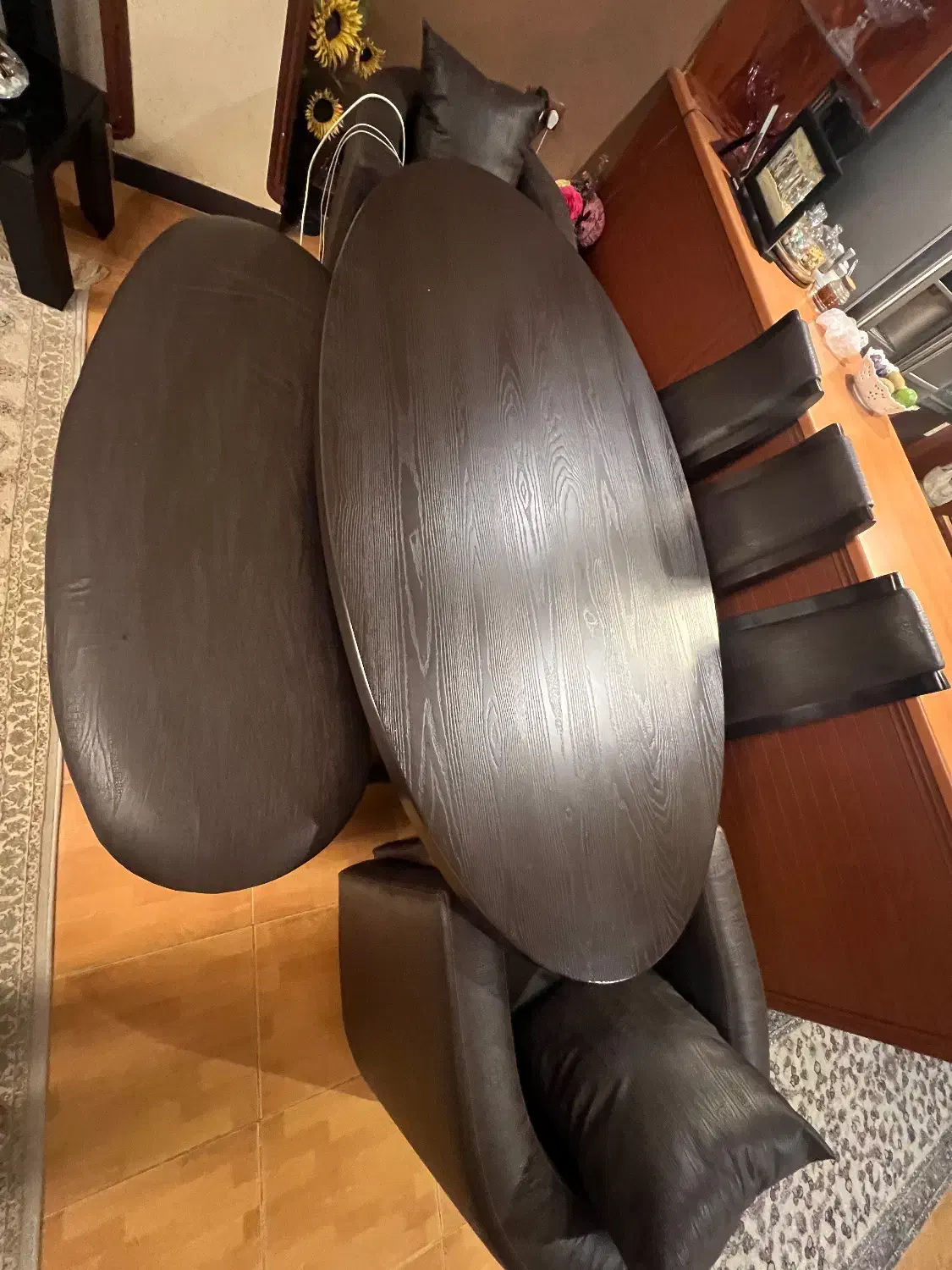 میز نهار خوری ۸ نفره ایتالیایی چرم در حد نو|میز و صندلی غذاخوری|مهاباد (آذربایجان غربی), |دیوار