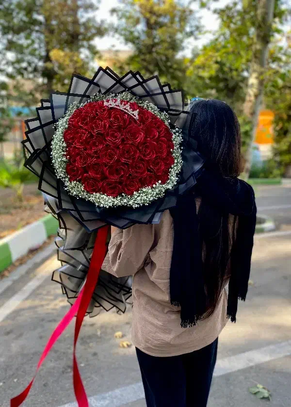 دسته گل ربانی و باکس|گل مصنوعی|قرچک, زیبا شهر|دیوار