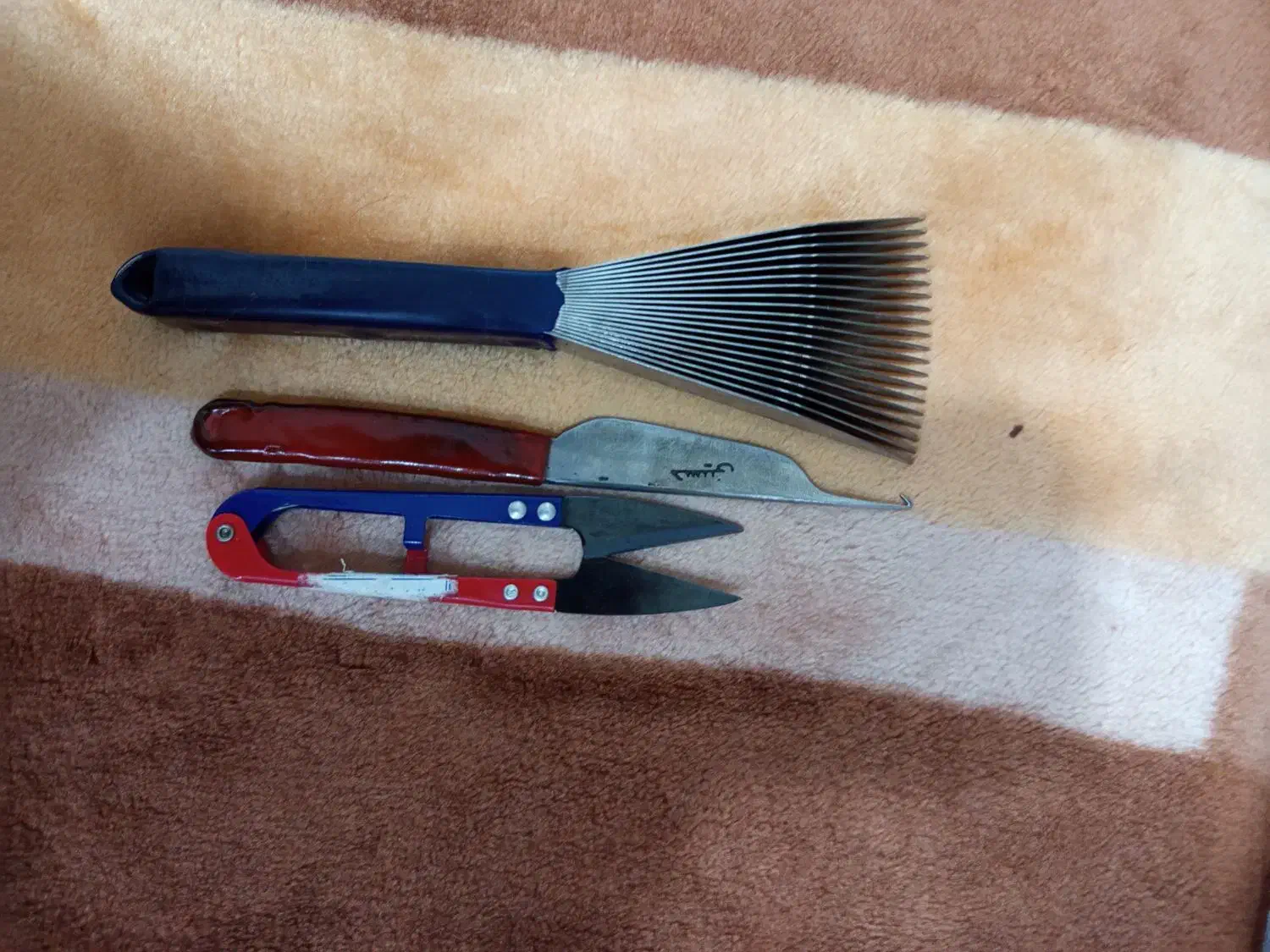 فروش نخ و نقشه سلاطین با دار|تابلو فرش|ملایر, |دیوار