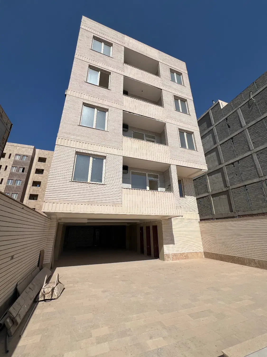 چهارطبقه باهم /تک واحدی/جمهوری/پزشک/هدایت|فروش آپارتمان|کرمان, |دیوار