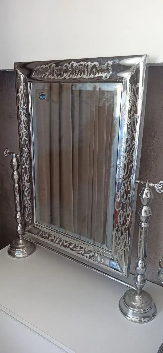 آینه شمعدان نو|آینه|اصفهان, باغ گلها|دیوار