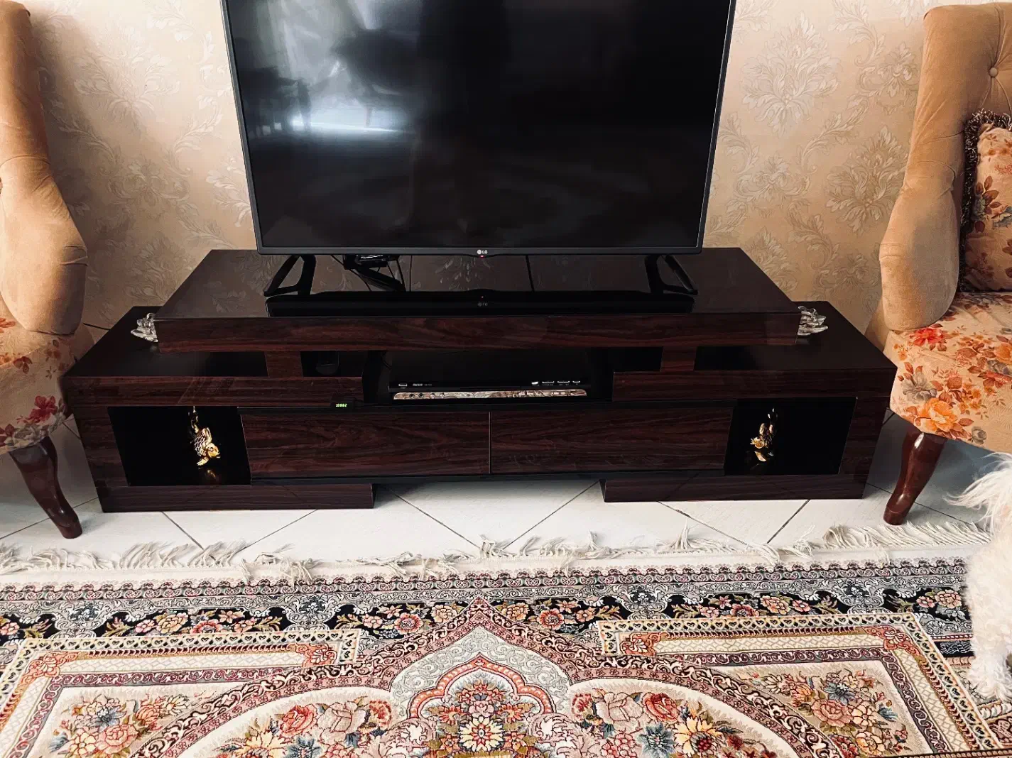 میز تلویزیون|میز تلویزیون|مشهد, مشکینی (شهرک غرب)|دیوار