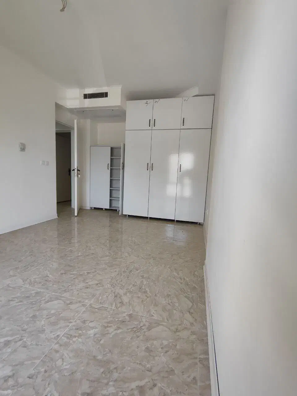 ۱۴۰ متر برج مجلل شخصی ساز خوش نقشه دریاچه