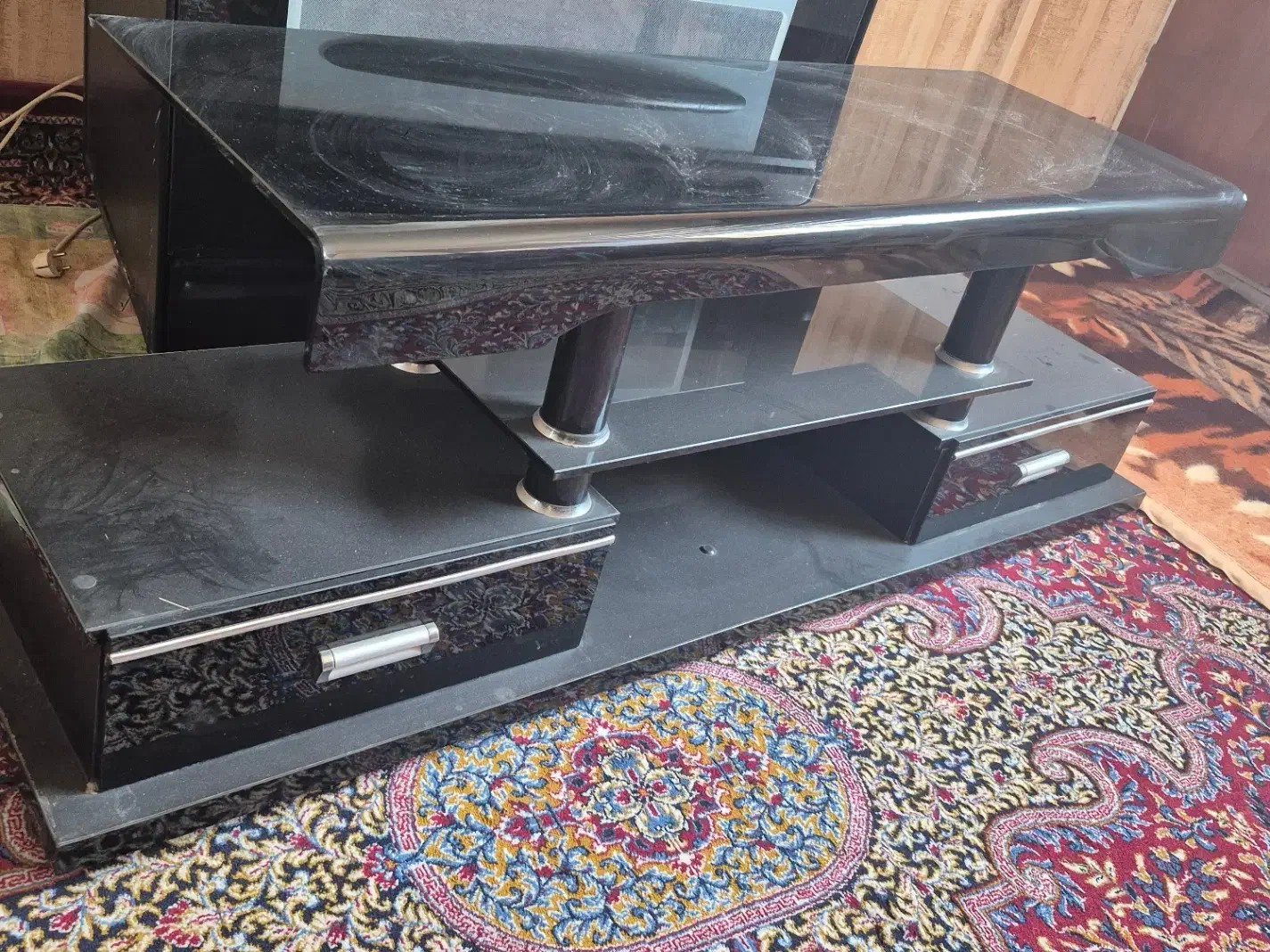 میز تلوزیون و میز و گل میز شیشه ای|میز تلویزیون|شیراز, شهرک گلستان|دیوار