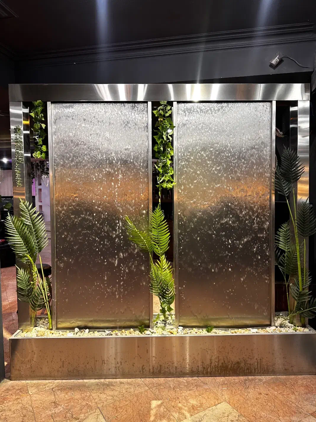 ابنما استیل دو طرفه|کافی‌شاپ و رستوران|هشتگرد, هشتگرد قدیم|دیوار