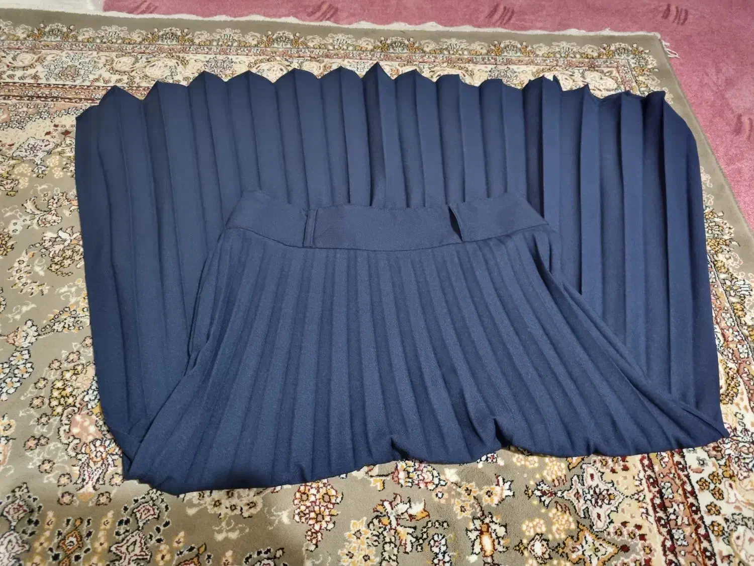 دامن پلیسه|لباس|گنبد کاووس, |دیوار