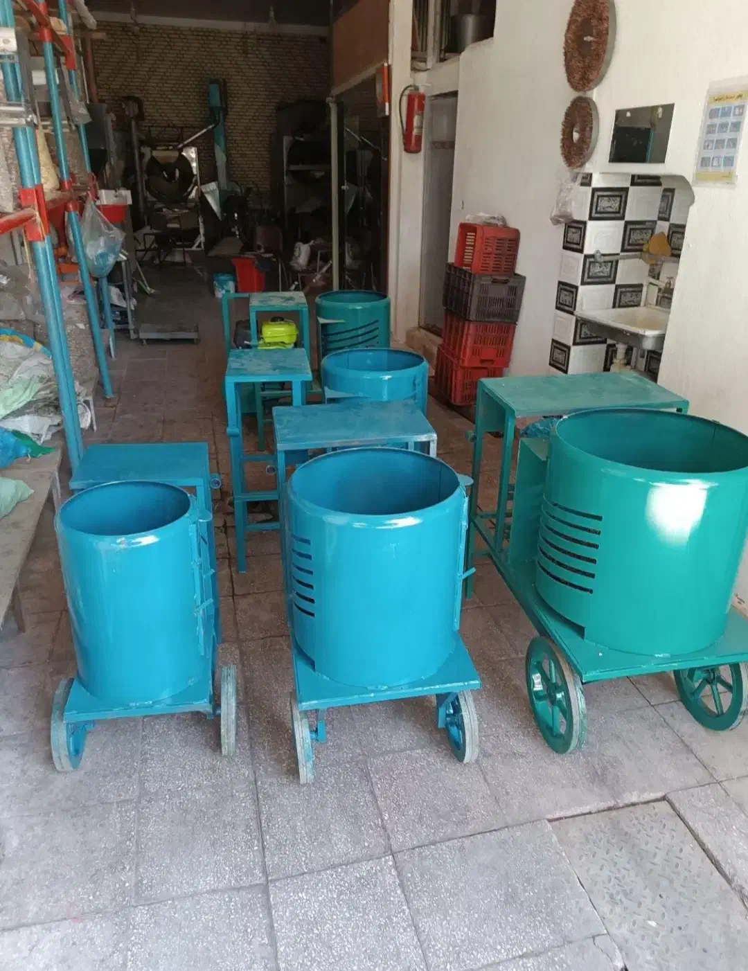 دستگاه پوست کن گردو و بادام موتور ماکیتا اصل 2xاسب|ماشین‌آلات صنعتی|تهران, شهرک ولیعصر شمالی|دیوار