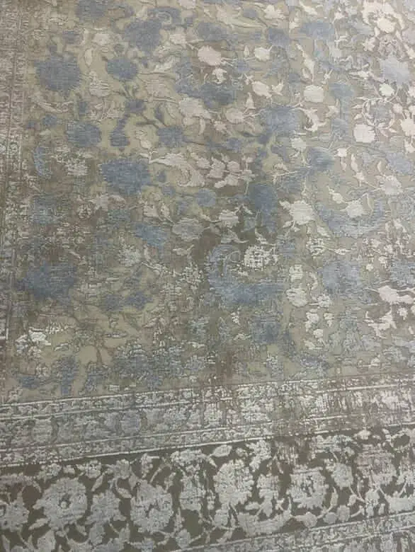 فرش هدیه هست کاملا نو به دلیل ست نبودن بفروش میرود|فرش|بابل, |دیوار