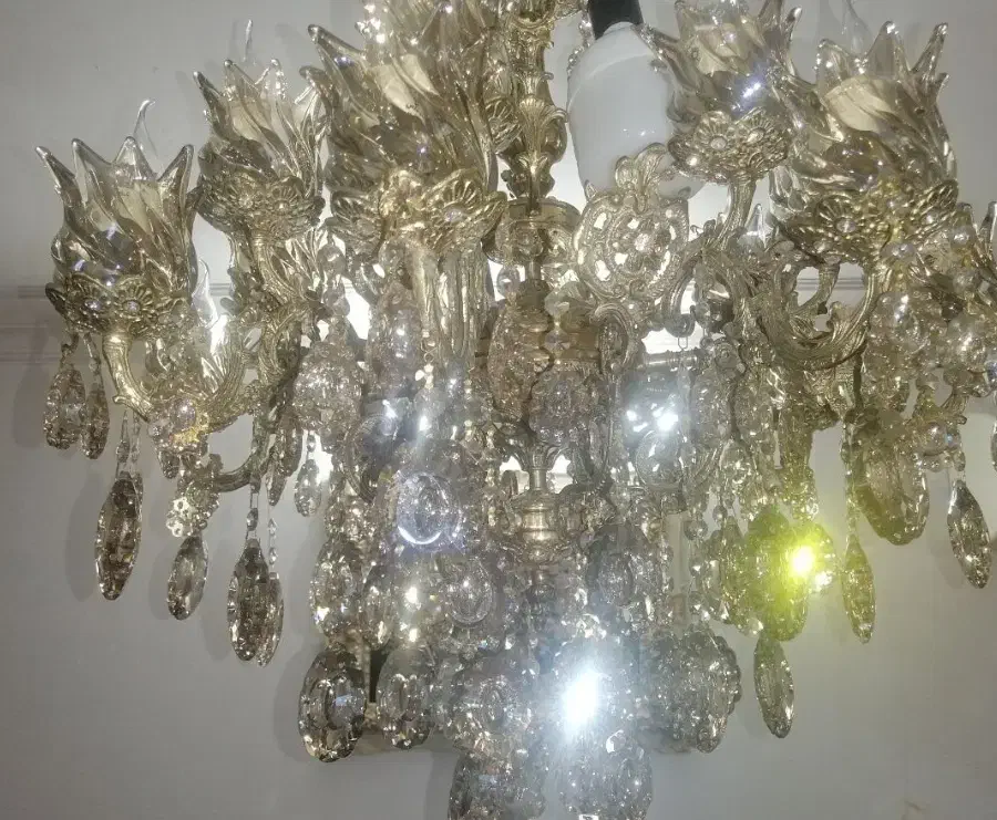 لوستر برنز|لوستر و چراغ آویز|قم, سالاریه|دیوار