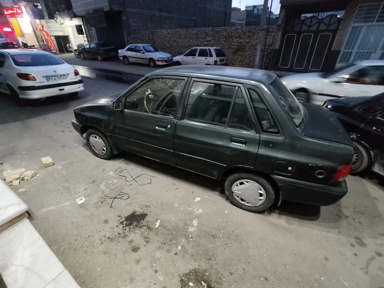 پراید ۸۱ یشمی|خودرو سواری و وانت|یزد, |دیوار