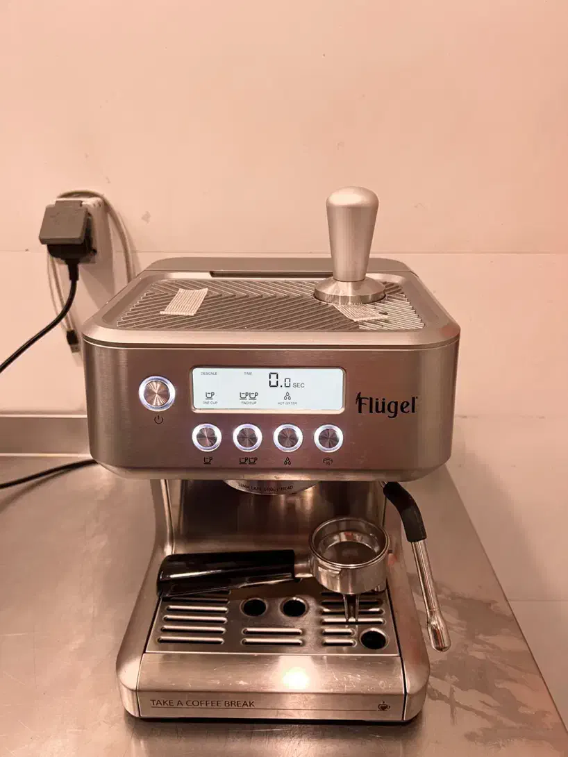 دستگاه اسپرسوساز flugel 6200|کافی‌شاپ و رستوران|شیراز, ستارخان|دیوار