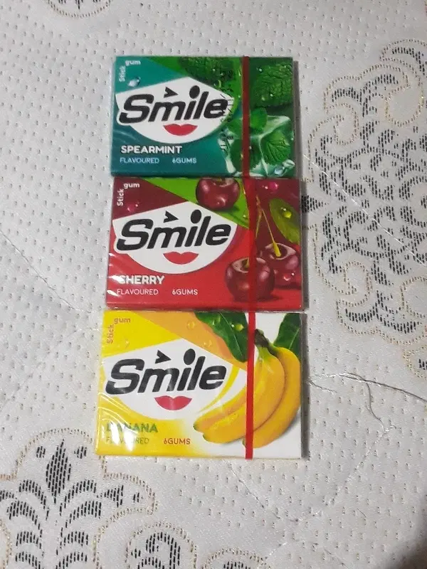 ادامس smile به طعم های نعنا گیلاس موز|خوردنی و آشامیدنی|تهران, جماران (نیاوران)|دیوار