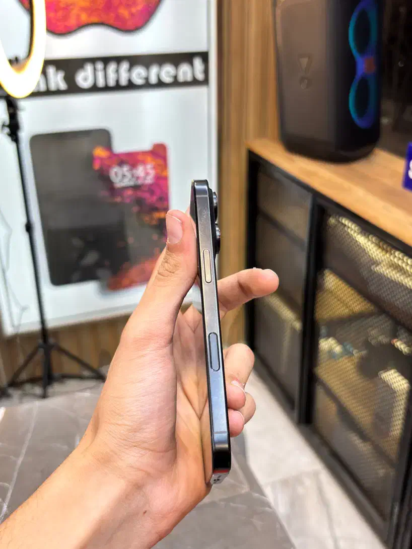 Iphone 16pro|موبایل|اصفهان, چرخاب|دیوار