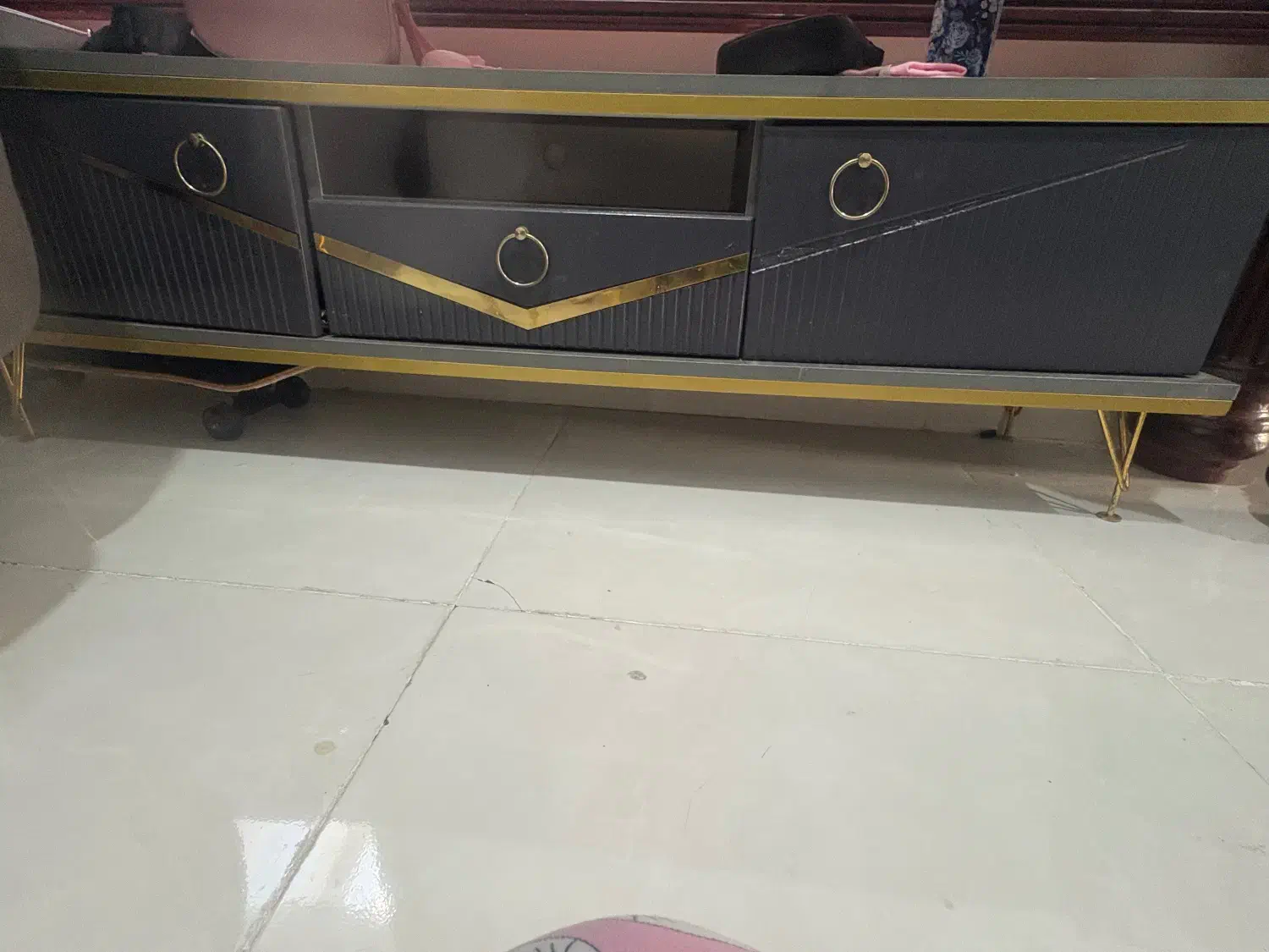 میز تلویزیون|مبلمان خانگی و میز عسلی|بوشهر, |دیوار