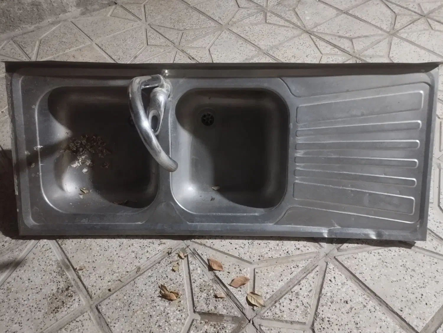 روشویی. و سینک|لوازم سرویس بهداشتی|نیشابور, شهرک ولیعصر|دیوار