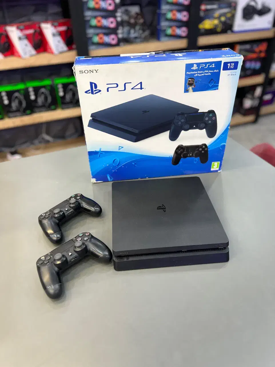 PS4 slim 1TB دو دسته|کنسول، بازی ویدئویی و آنلاین|شیراز, ستارخان|دیوار