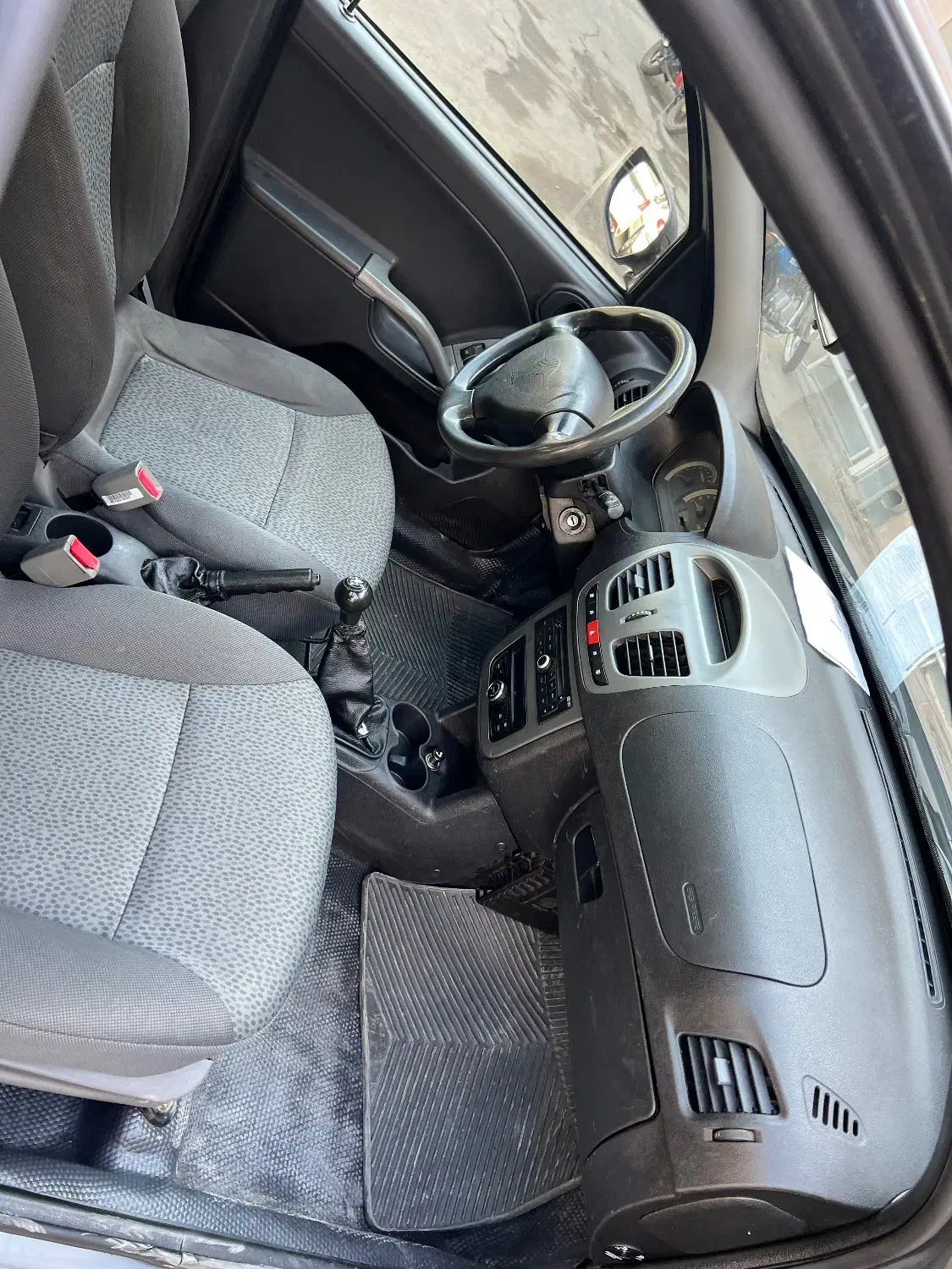 ساینا مدل ۱۳۹۷ دوگانه نوک مدادی|خودرو سواری و وانت|اصفهان, خانه اصفهان|دیوار