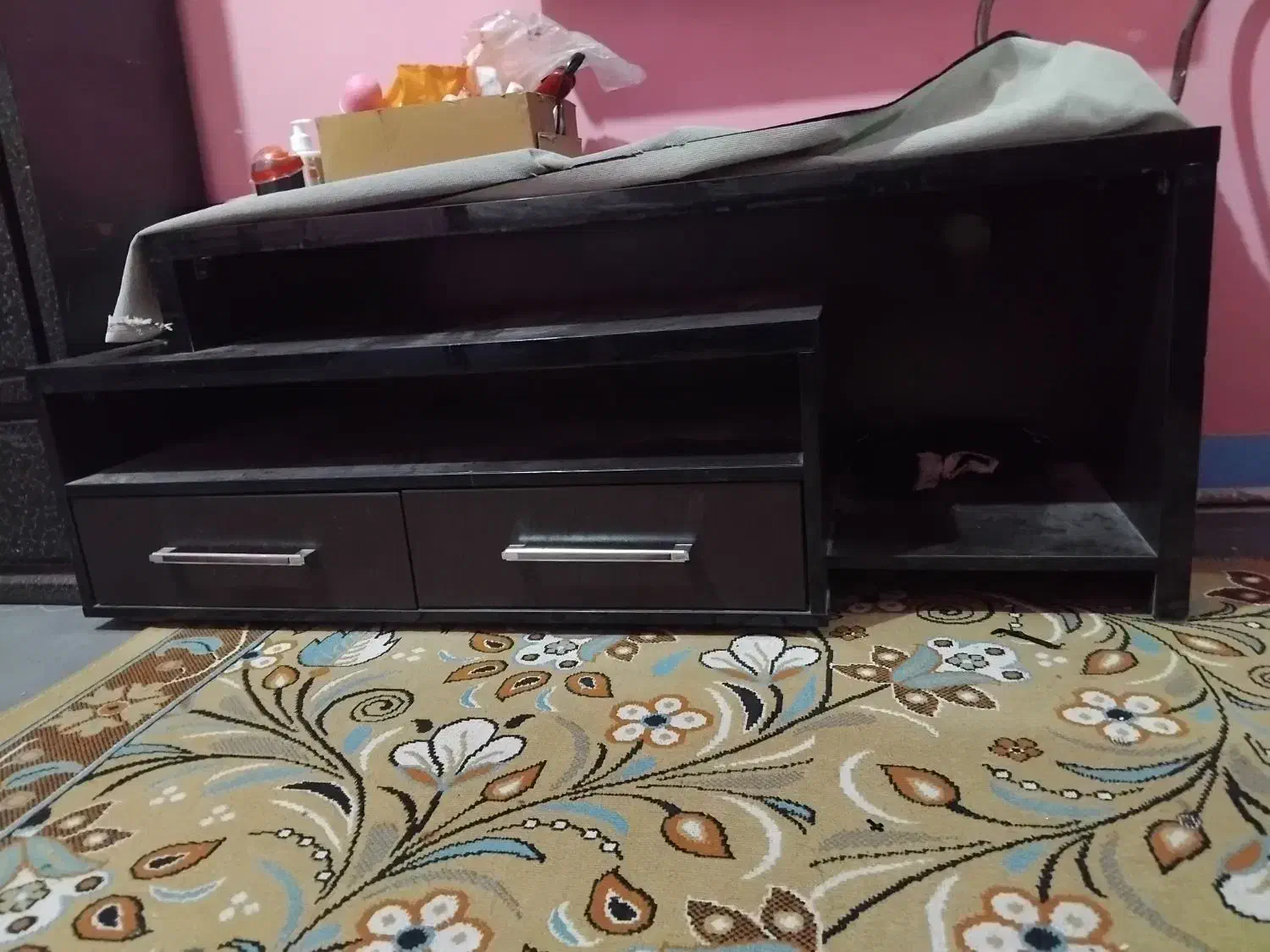 کمد آهنی میز تلویزیون|مبلمان خانگی و میز عسلی|شیراز, سجادیه|دیوار