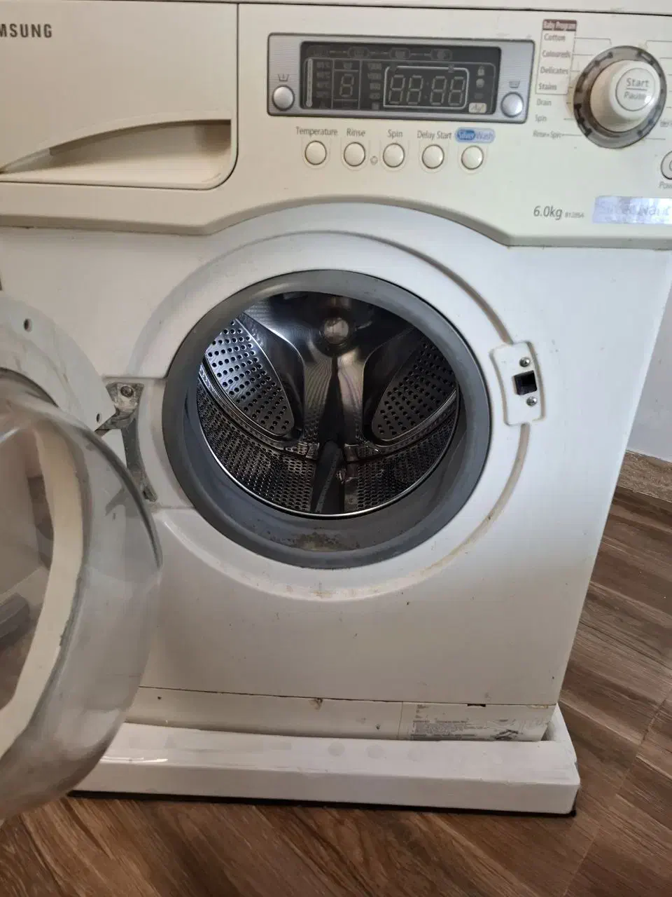 لباسشویی اصل کره|ماشین لباسشویی و خشک‌کن لباس|رشت, فلسطین|دیوار