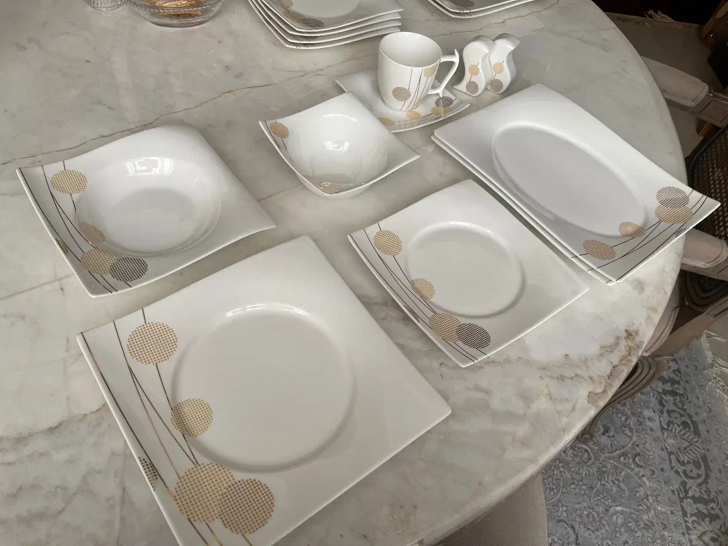 سرویس چینی اصل Dessini|ظروف سرو و پذیرایی|تهران, مدائن|دیوار