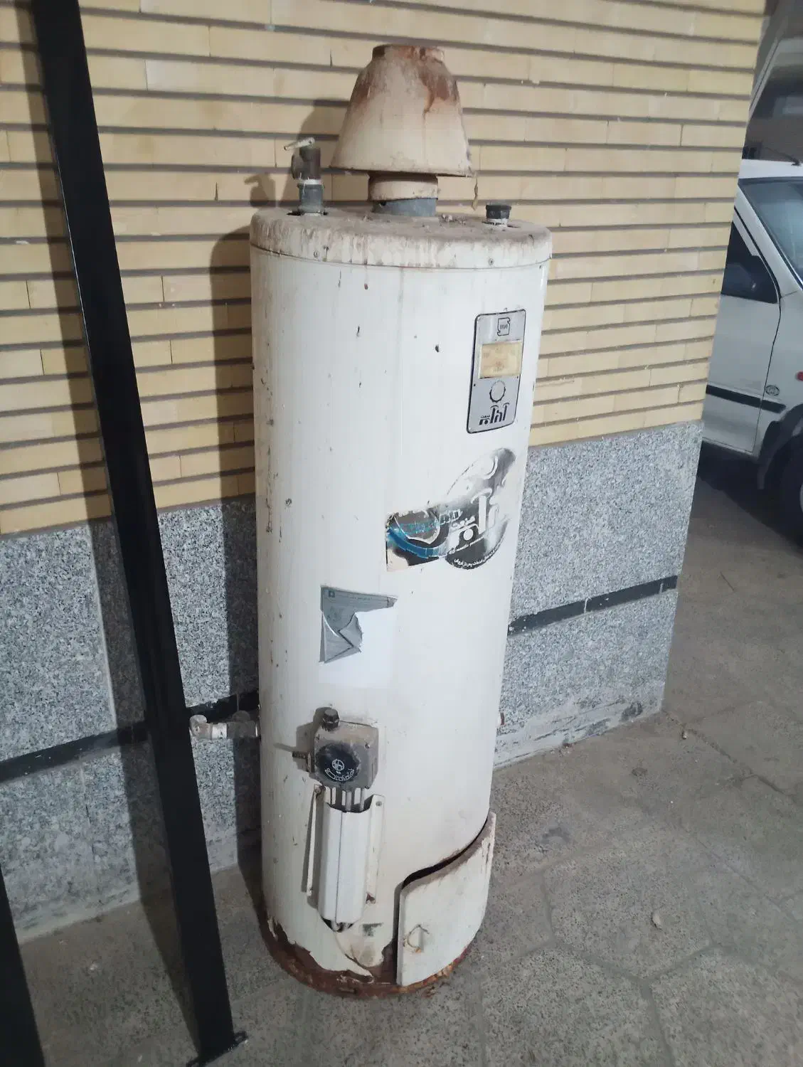 آبگرمکن ایستاده گازی|آبگرمکن، پکیج، شوفاژ|قم, باغ کرباسی|دیوار