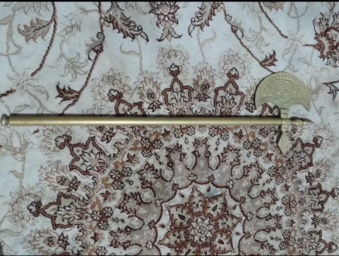 تبرزین کلکسیونی طرح هخامنشی برنزی|کلکسیون اشیاء عتیقه|ملارد, |دیوار