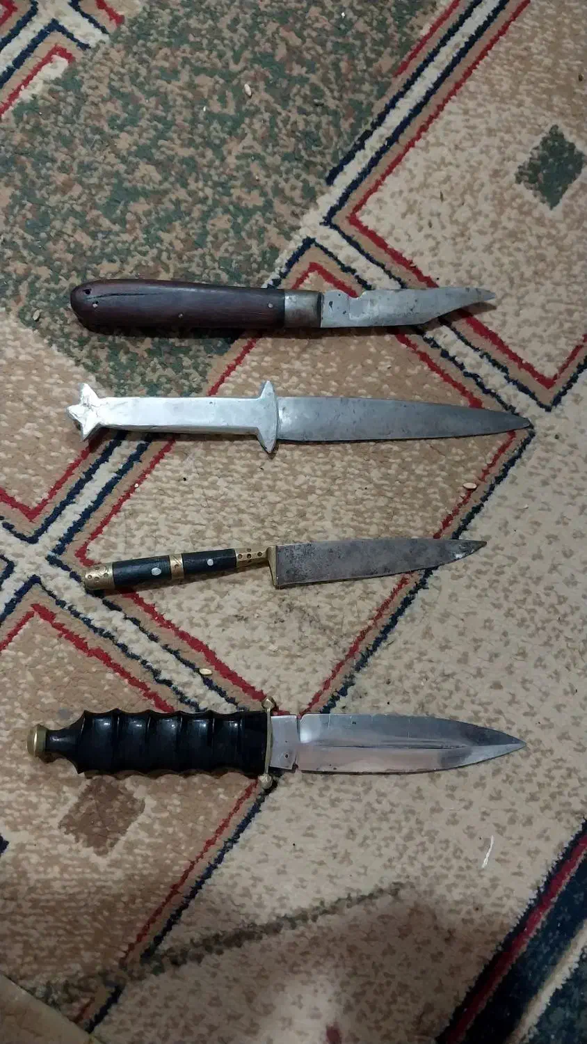 چاقو ۴تا|کوهنوردی و کمپینگ|زاهدان, |دیوار