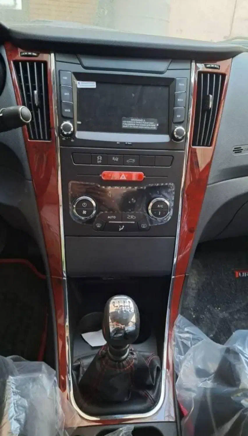 دناپلاس توربو-گیربکس6سرعت دستی-سانروف-مدل ۱۴۰۲-خشک|خودرو سواری و وانت|اصفهان, بهار آزادی|دیوار