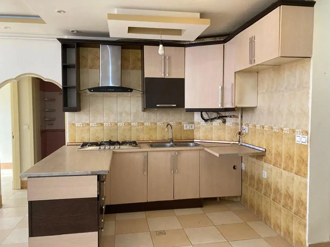 اجاره آپارتمان نقاشی شده تمیز بر مصطفی خمینی|اجارهٔ آپارتمان|اراک, |دیوار