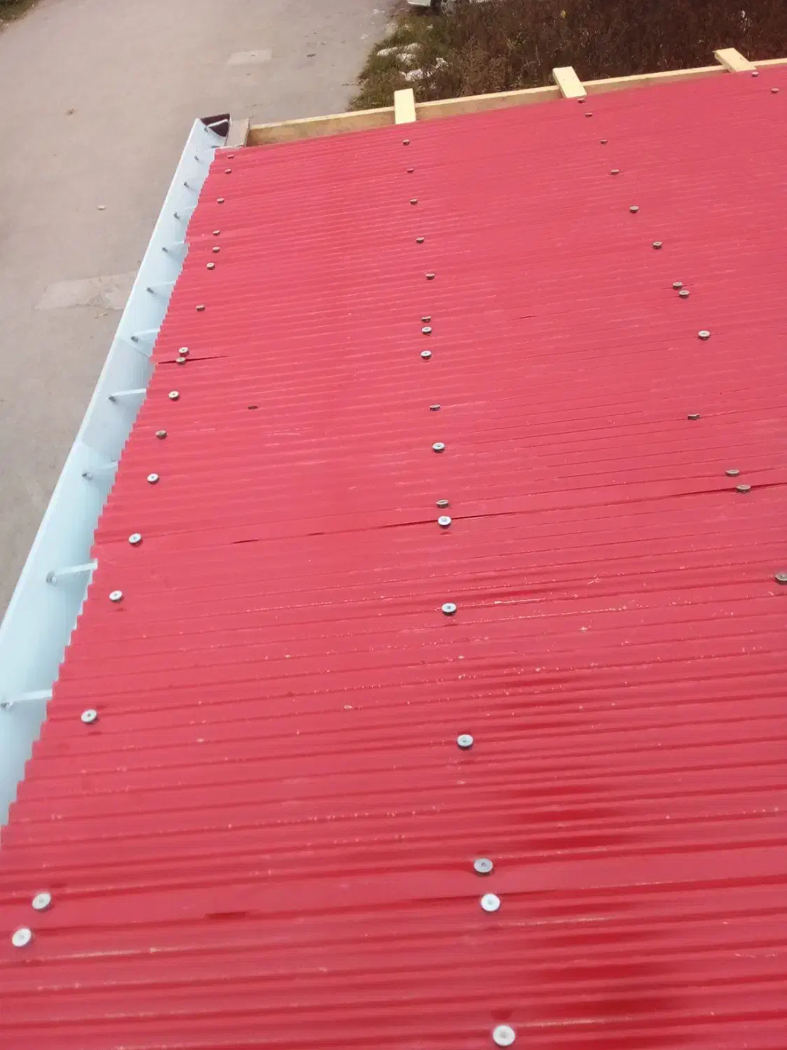 سربندی نجاری.تقویت.چکه گیری.ناودونی.دفراز|خدمات پیشه و مهارت|رشت, یخسازی|دیوار