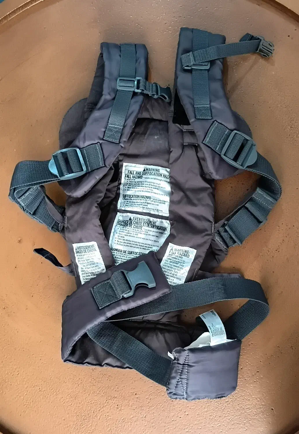 آغوشی|کالسکه و لوازم جانبی|فردیس, فردیس|دیوار