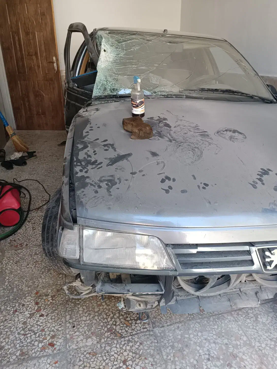 405مدل 93 بدون رنگ تصادفی کم ضربه|خودرو سواری و وانت|شیراز, تندگویان|دیوار