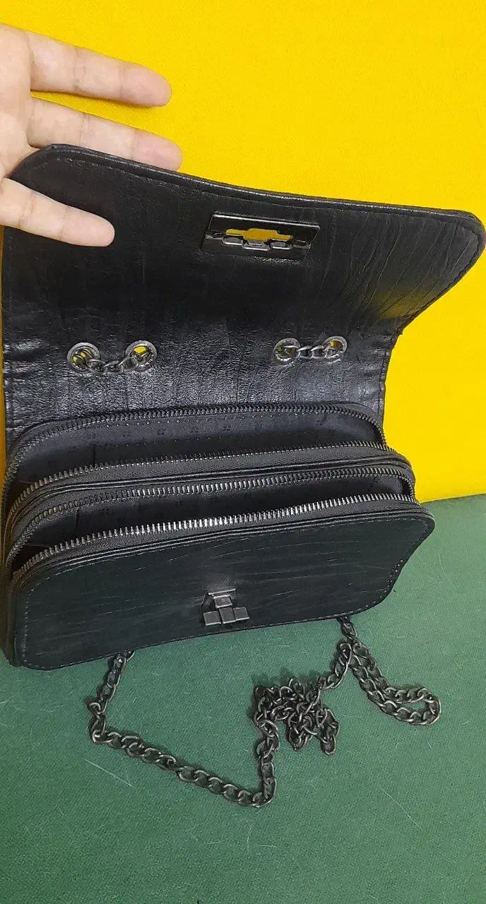 ۲ کیف رودوشی شیک|کیف، کفش، کمربند|کیش, |دیوار