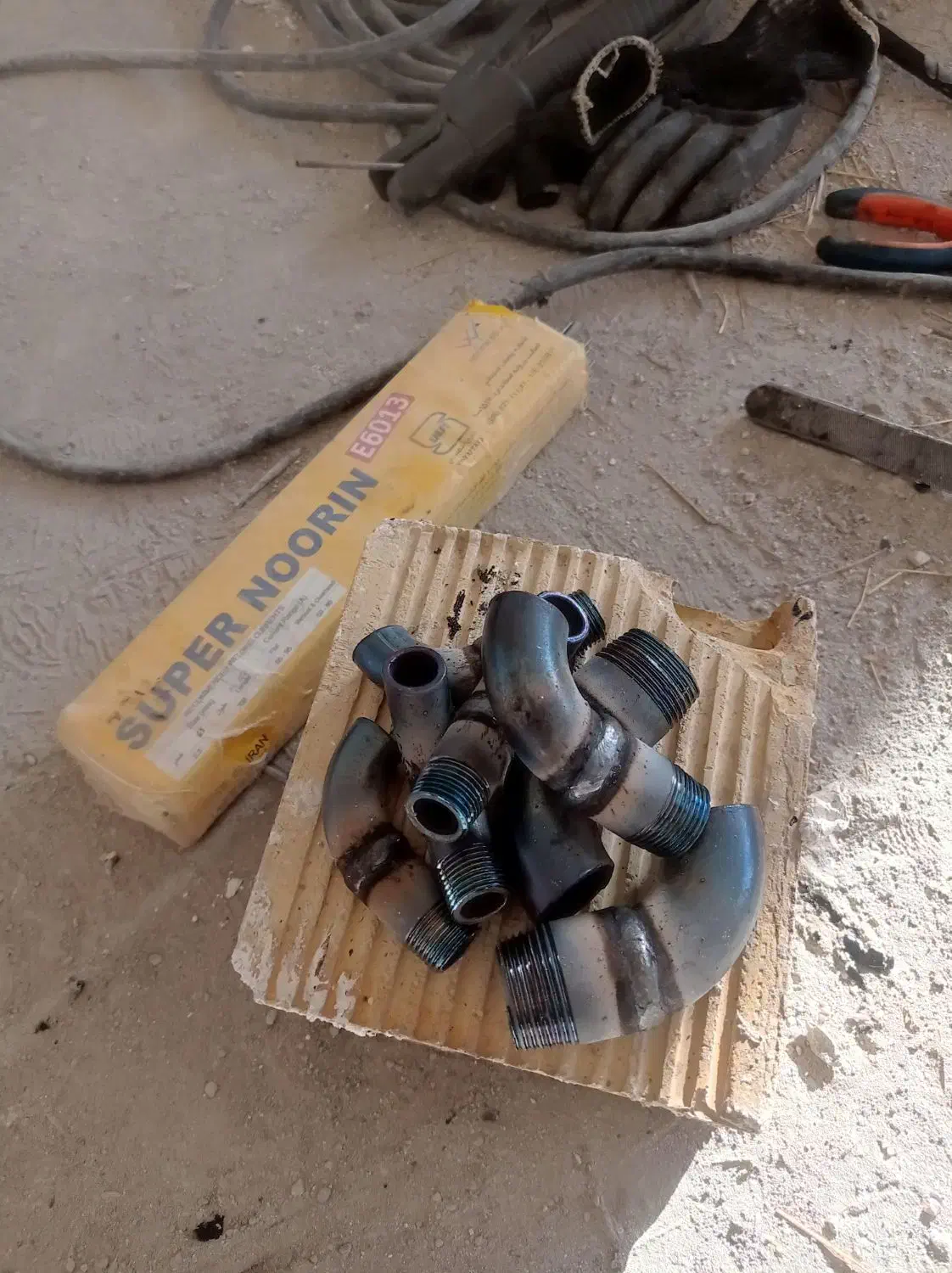 لوله کش گاز ( تعمیرات )|خدمات پیشه و مهارت|خرم‌آباد, |دیوار