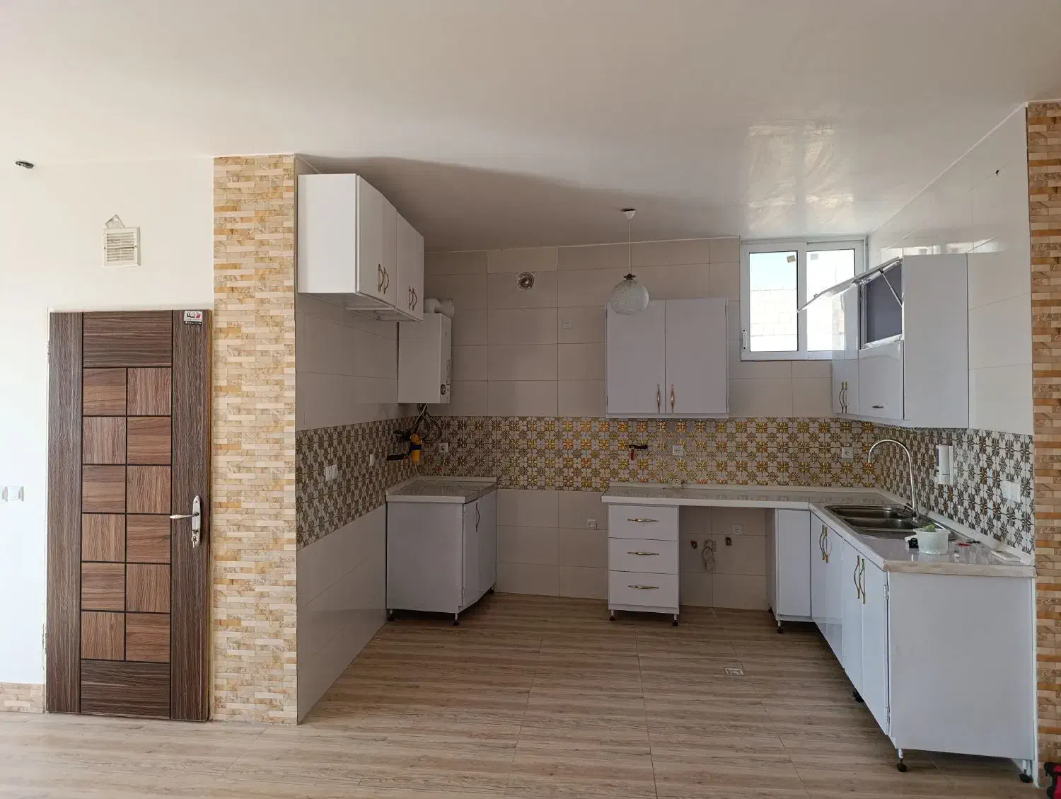 اجاره طبقه سوم|اجارهٔ آپارتمان|لنجان, |دیوار