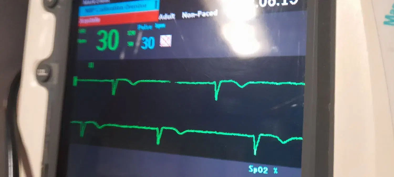 تزریقات در منزل|خدمات آرایشگری و زیبایی|اصفهان, مشکین|دیوار