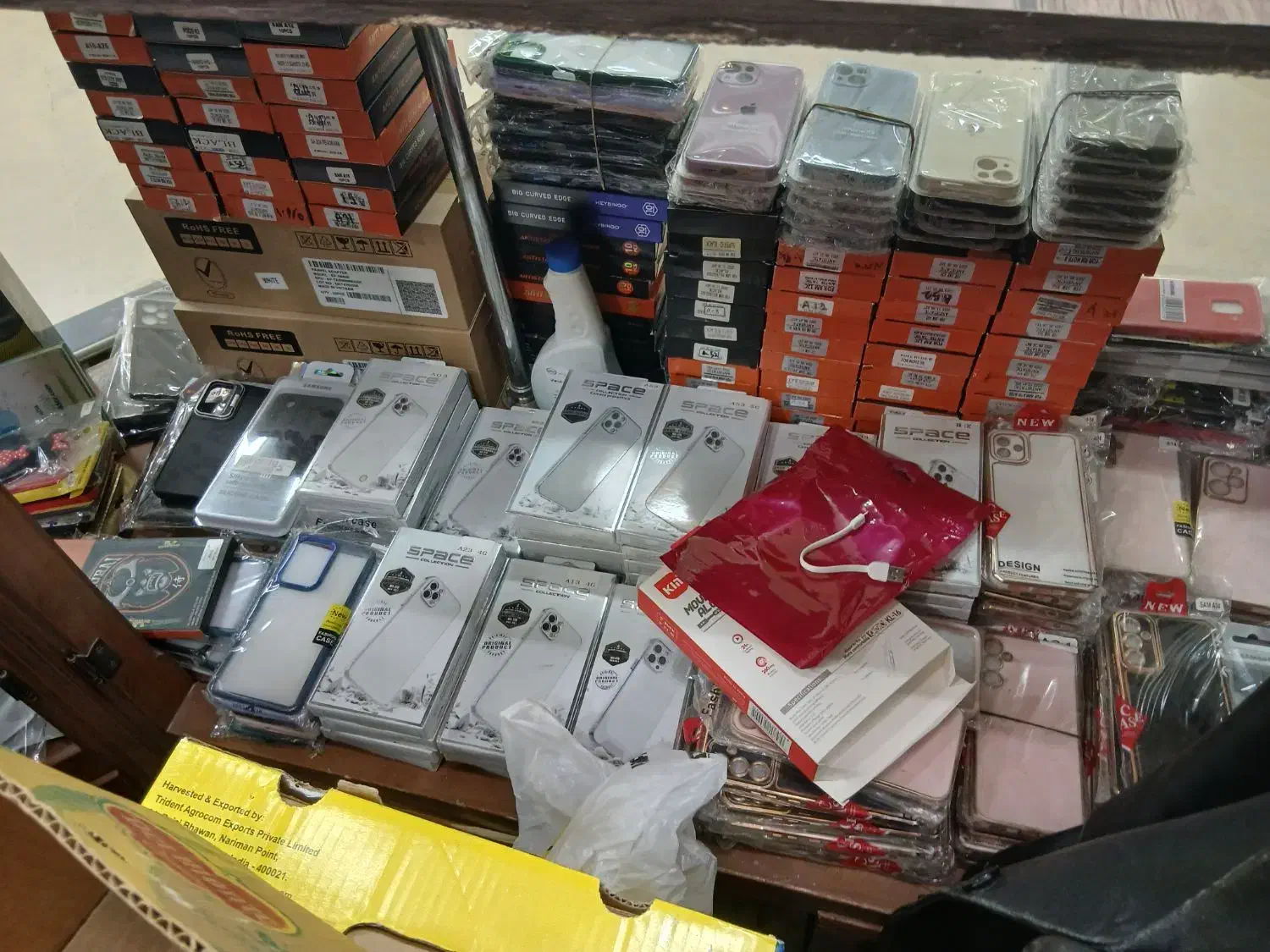 لوازم جانبی موبایل زیرقیمت به قیمت عمده|لوازم جانبی موبایل و تبلت|اراک, |دیوار