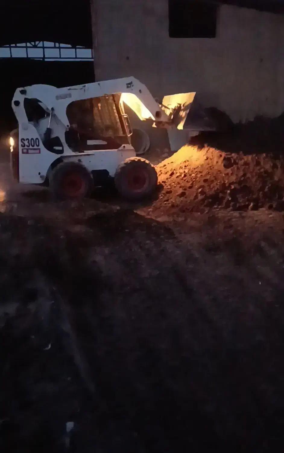 اجاره بابکت s300 و خاور کمپرسی|خدمات حمل و نقل|قرچک, زیبا شهر|دیوار