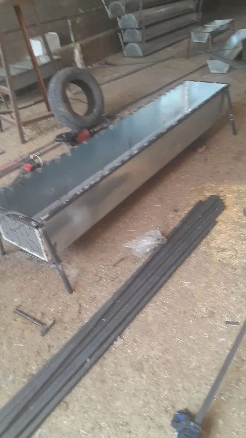 آبخورگوسفندی|حیوانات مزرعه|خرم‌آباد, |دیوار