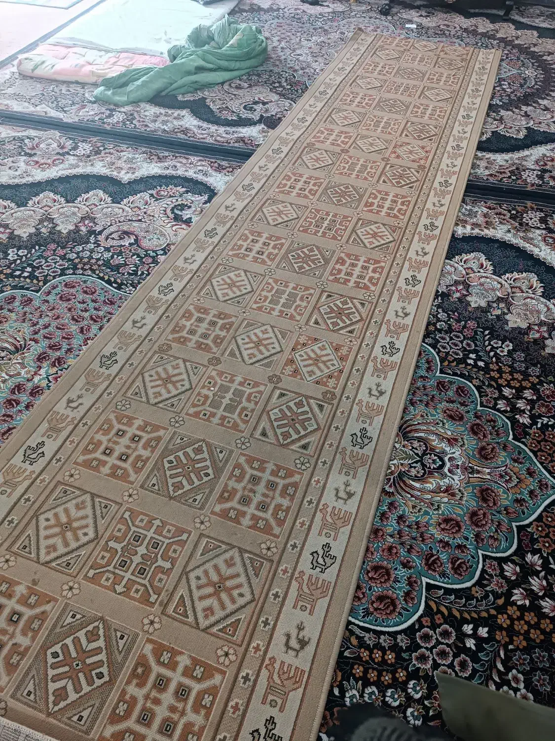 کنار فرشی سالم|گلیم، جاجیم، گبه|کازرون, |دیوار