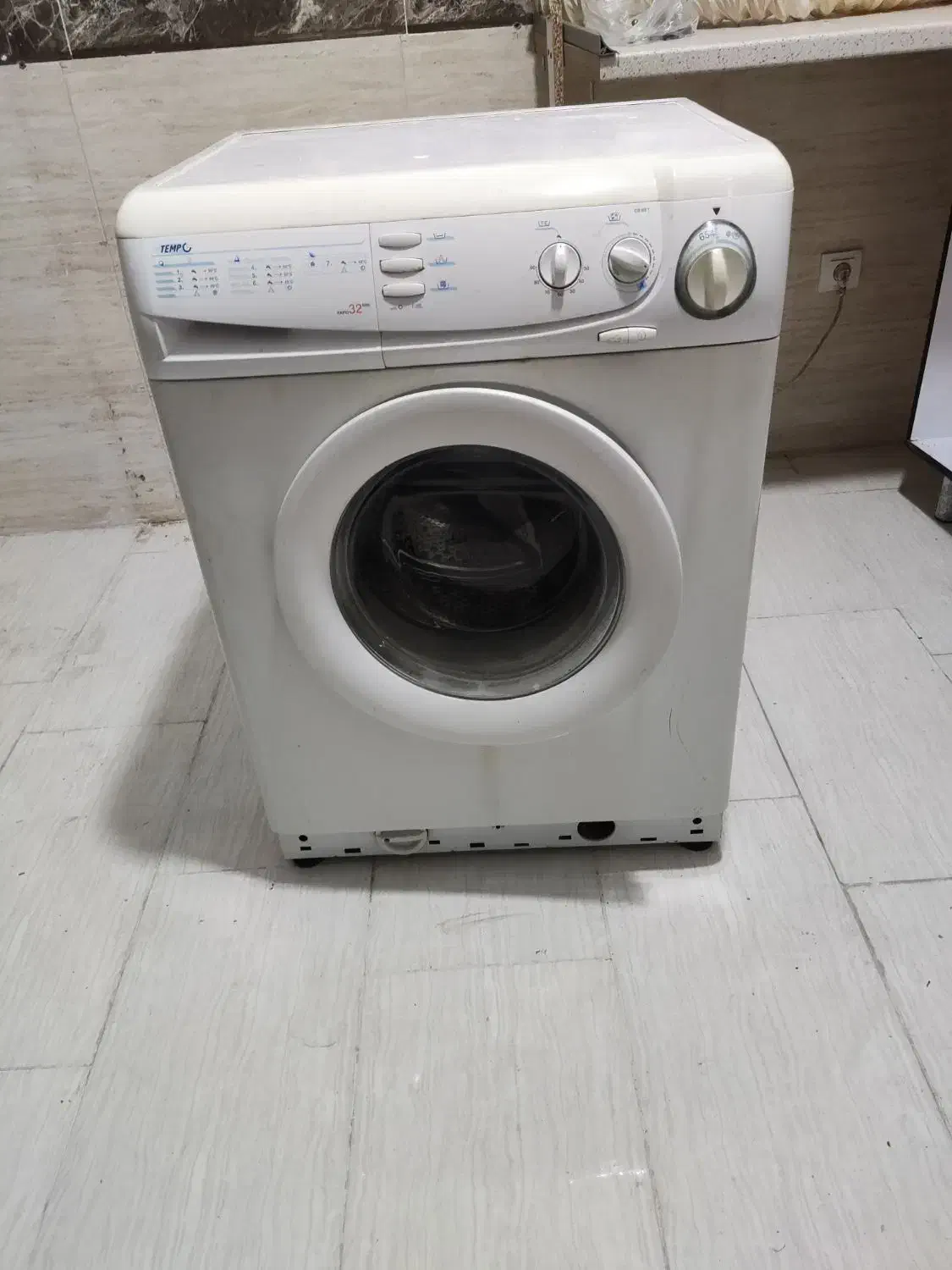 لباسشویی ۵ کیلویی candy|ماشین لباسشویی و خشک‌کن لباس|رشت, شالکو|دیوار