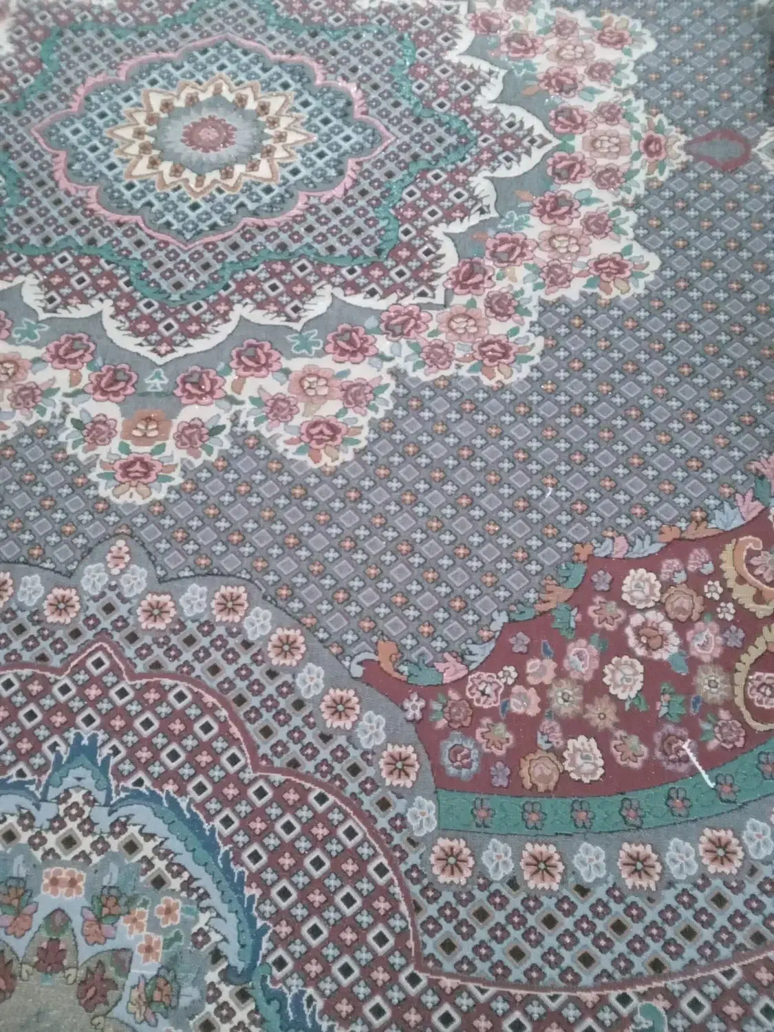 روفرشی|روفرشی|بروجرد, |دیوار