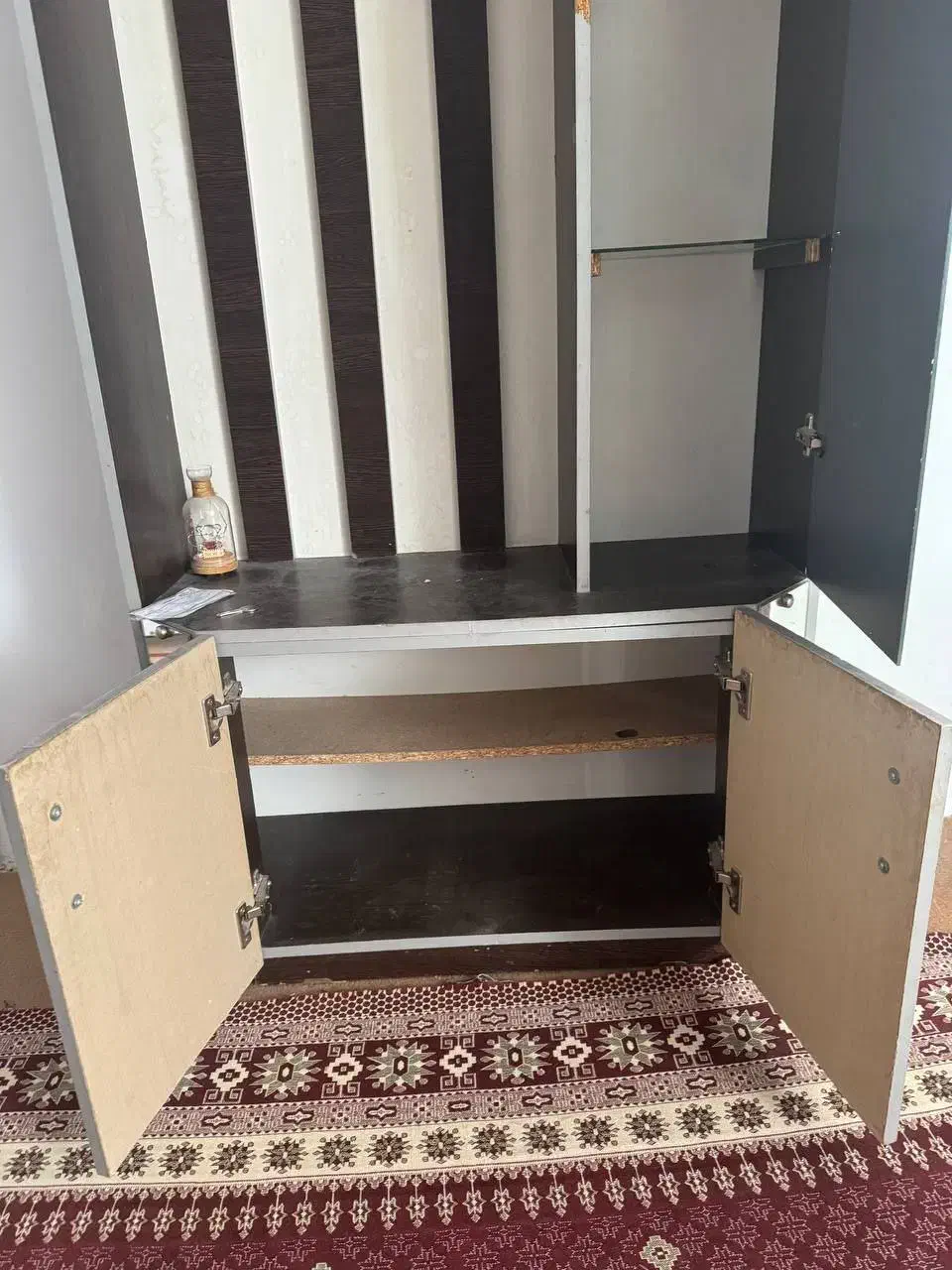 جاکفشی چوبی آینه دار، جالباسی|جاکفشی، کمد، دراور|بیرجند, |دیوار