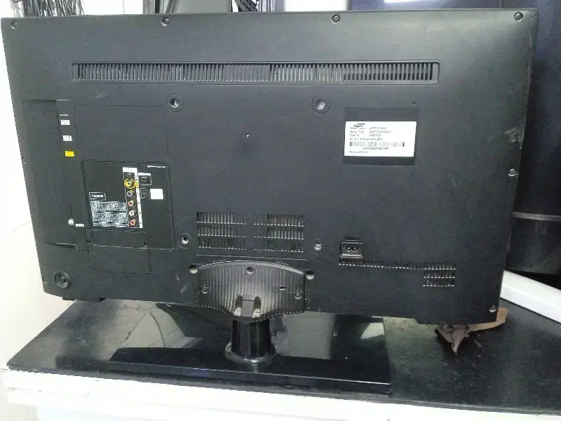 ال ای دی سامسونگ|تلویزیون و پروژکتور|اندیشه, اندیشه فاز ۱|دیوار