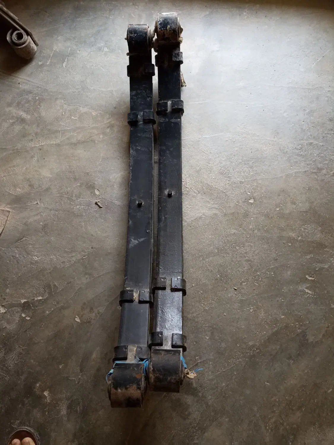 فنر جلو لندرور وانت|قطعات یدکی و لوازم جانبی|بندرلنگه, |دیوار